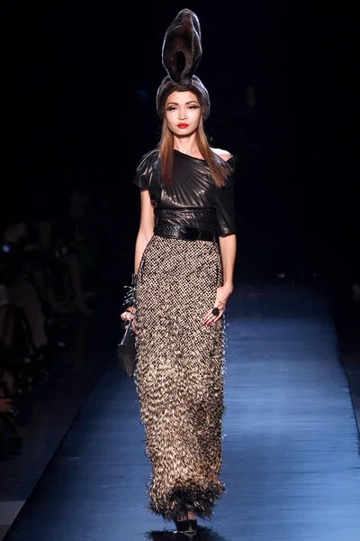 Look 31